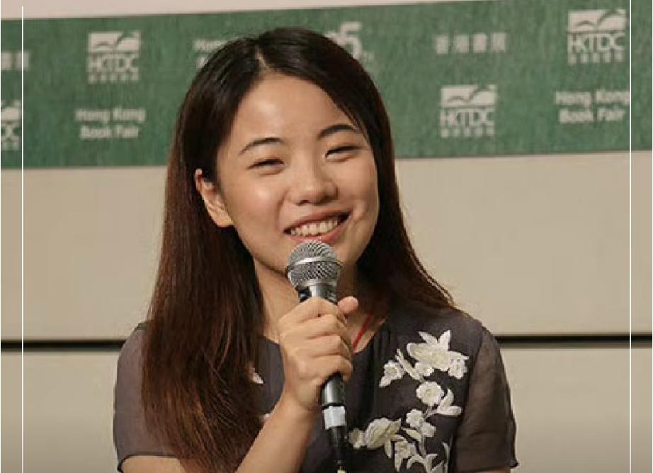 本来还想替蒋方舟说两句
结果一查她这求学史
我话都咽回去了，从高中到硕士，她好像