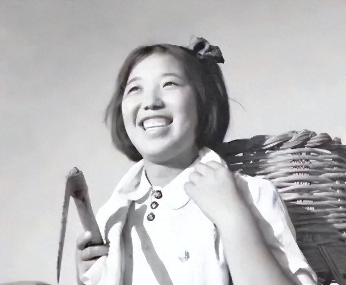 1962年，劳模邢燕子在生下大儿子后选择偷偷避孕，丈夫得知她这样做时又作了什么反