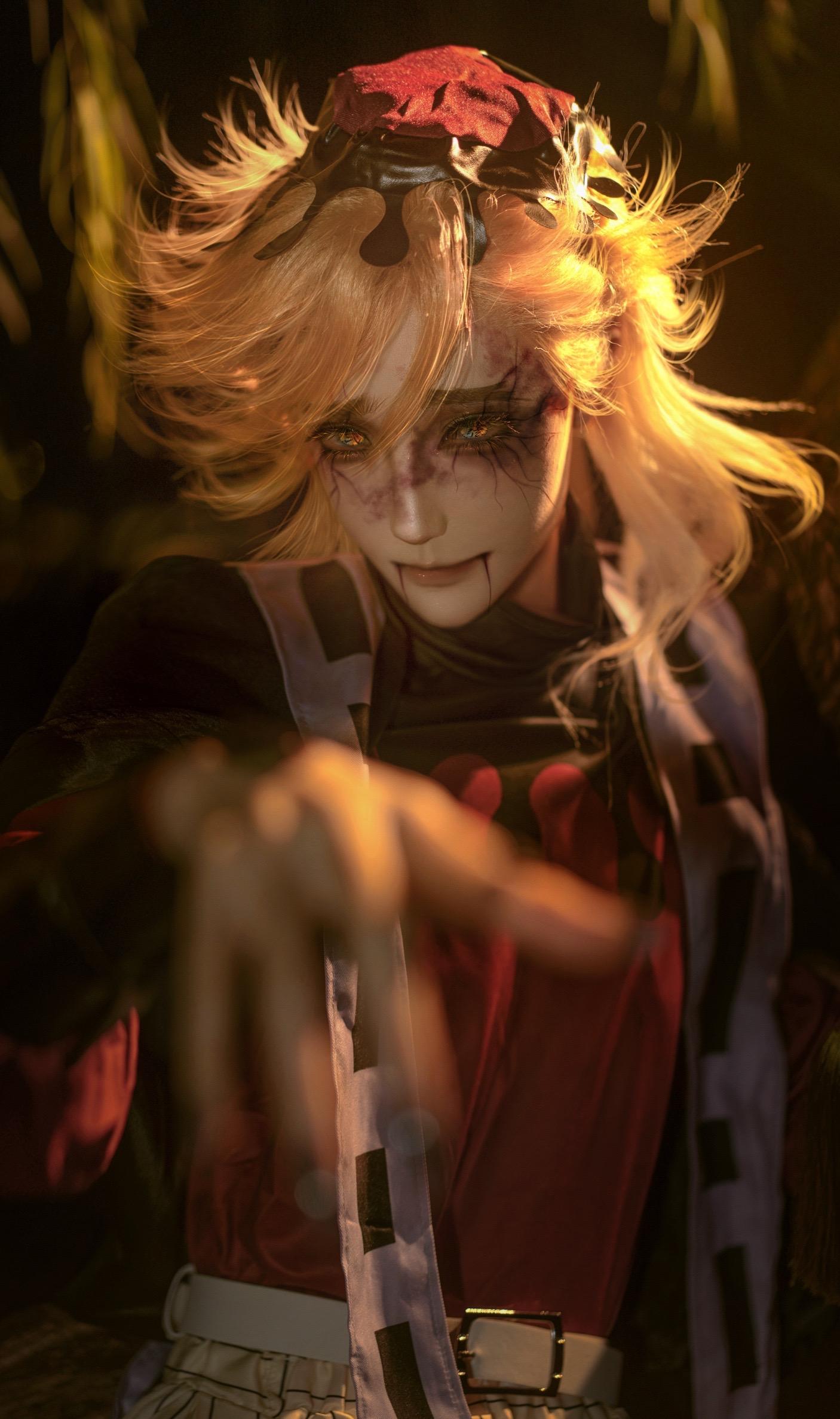 命运戏弄大馋小子。