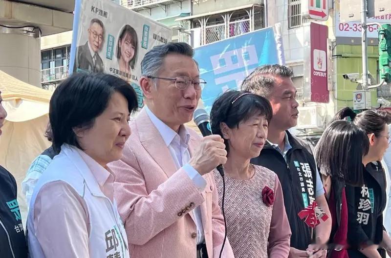 李贞秀除籍证明不被陆委会采信 柯文哲：这就是刁难

柯文哲偕妻子陈佩琪今天（14