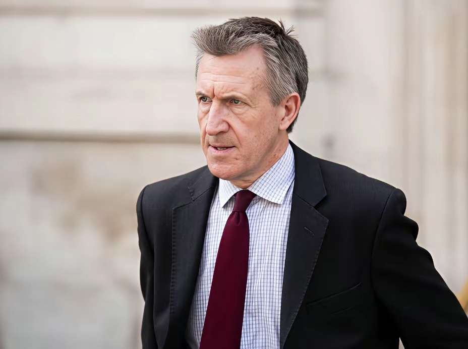 英国新任防卫大臣贾维斯称，英国将在今年年底前向乌克兰提供15万架无人机、超过35