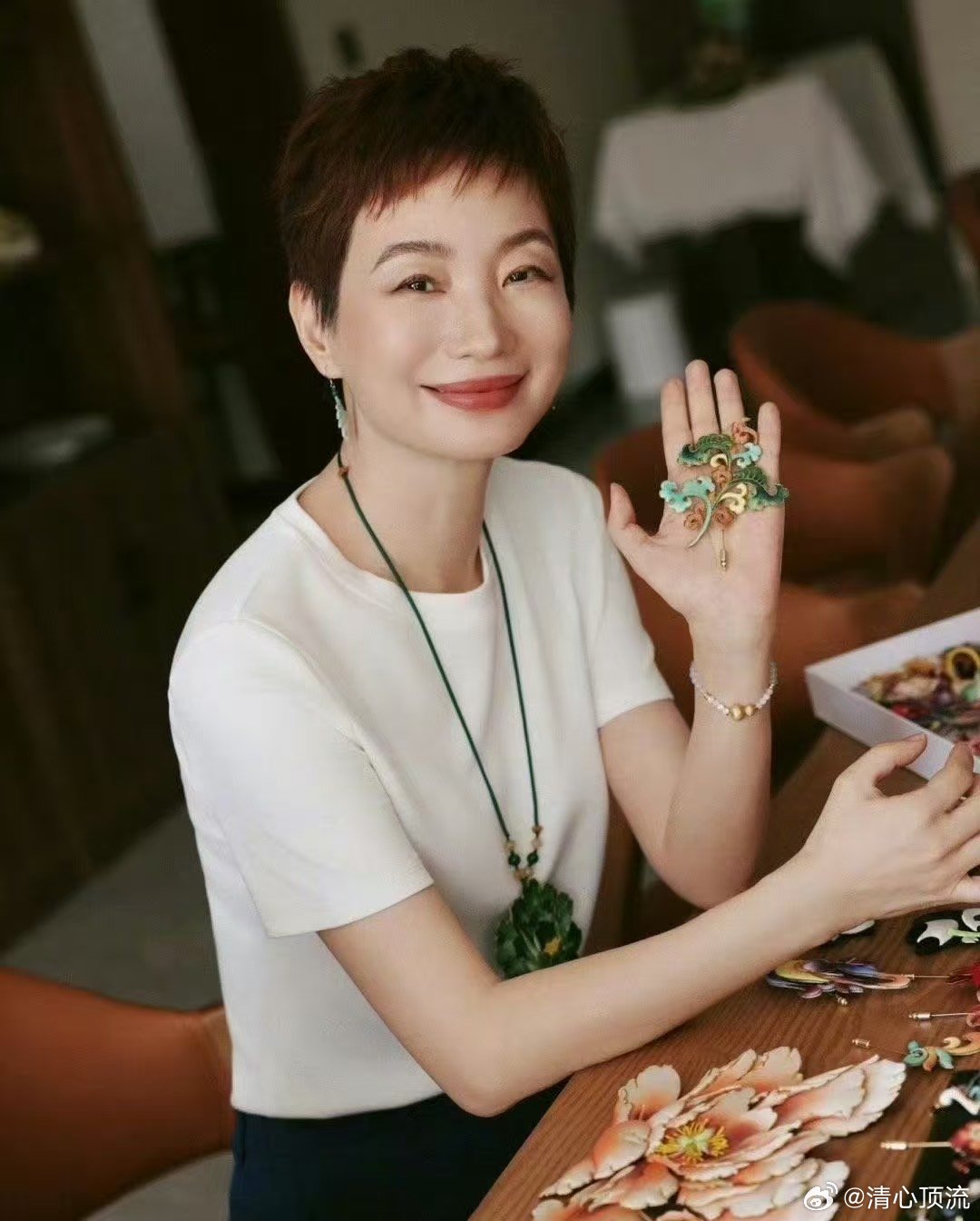 ELLE前主编晓雪聊女性配得感晓雪聊女性现状与配得感的观点太清醒！她说先好好宠爱