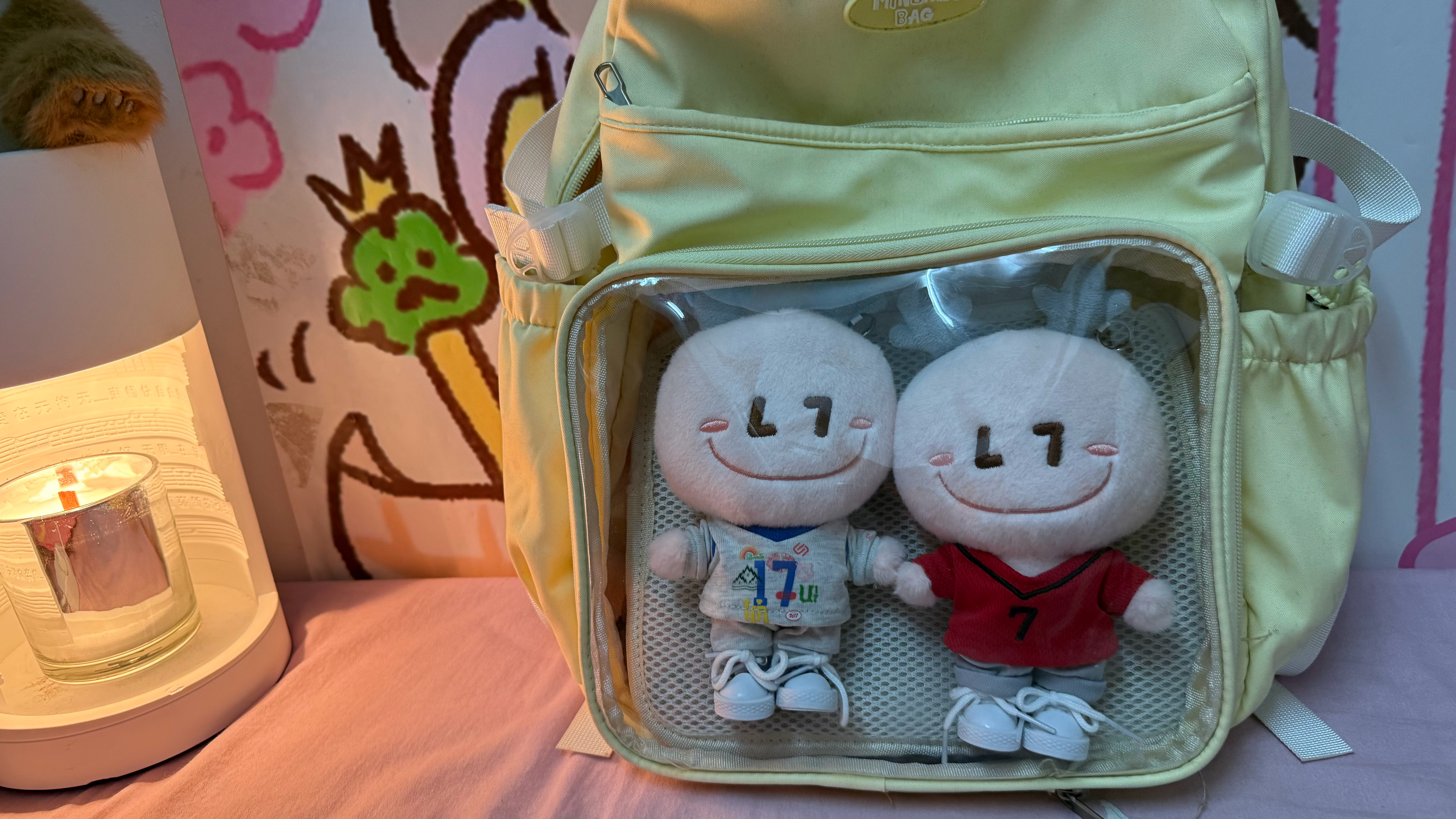 小七：一定要强制爱嘛🤣 换个包包带上了 