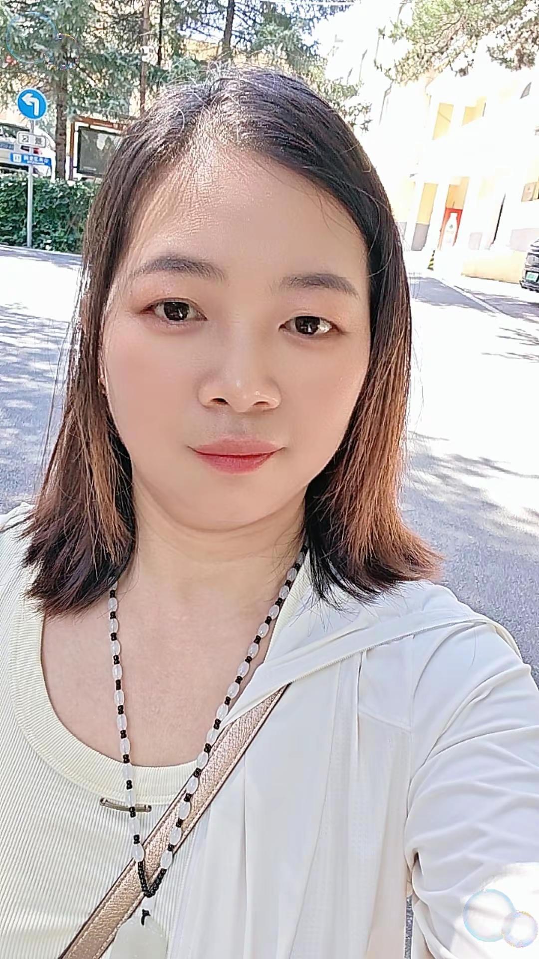 陌生人，你好！请你告诉我你现在过得快乐吗？……情绪共鸣情感 随走随拍记录真实生活