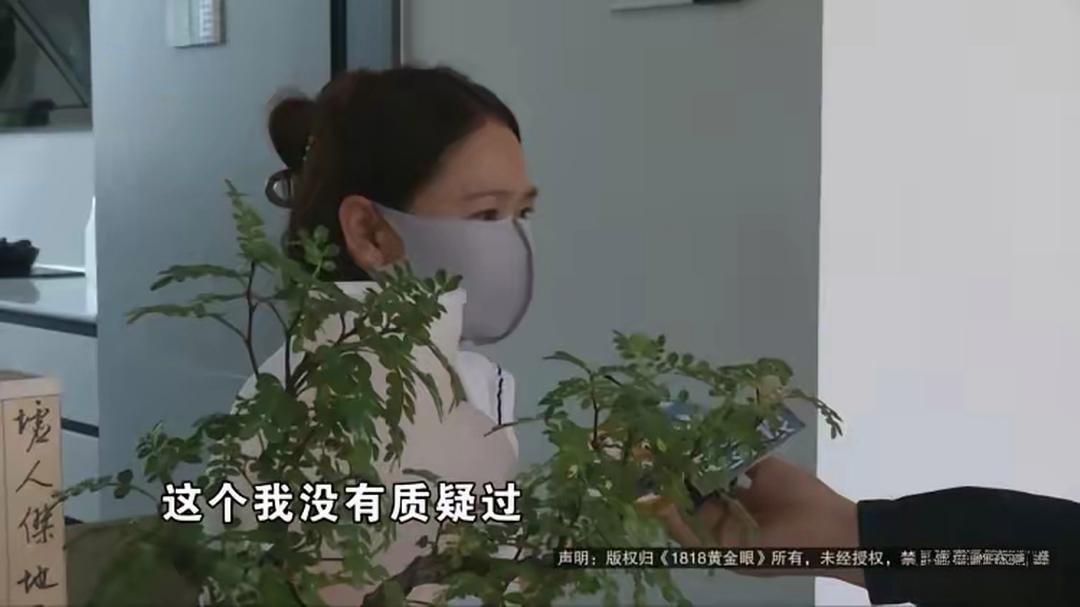 “身子，车和钱都搭进去了！”浙江金华，一名女子卖夜宵，生意不好想把摊位转出去，男