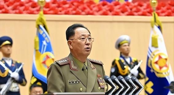 台湾前参谋总长李喜明一席话，让岛内炸锅！他曾直言解放军不是不敢打，而是时机未到。