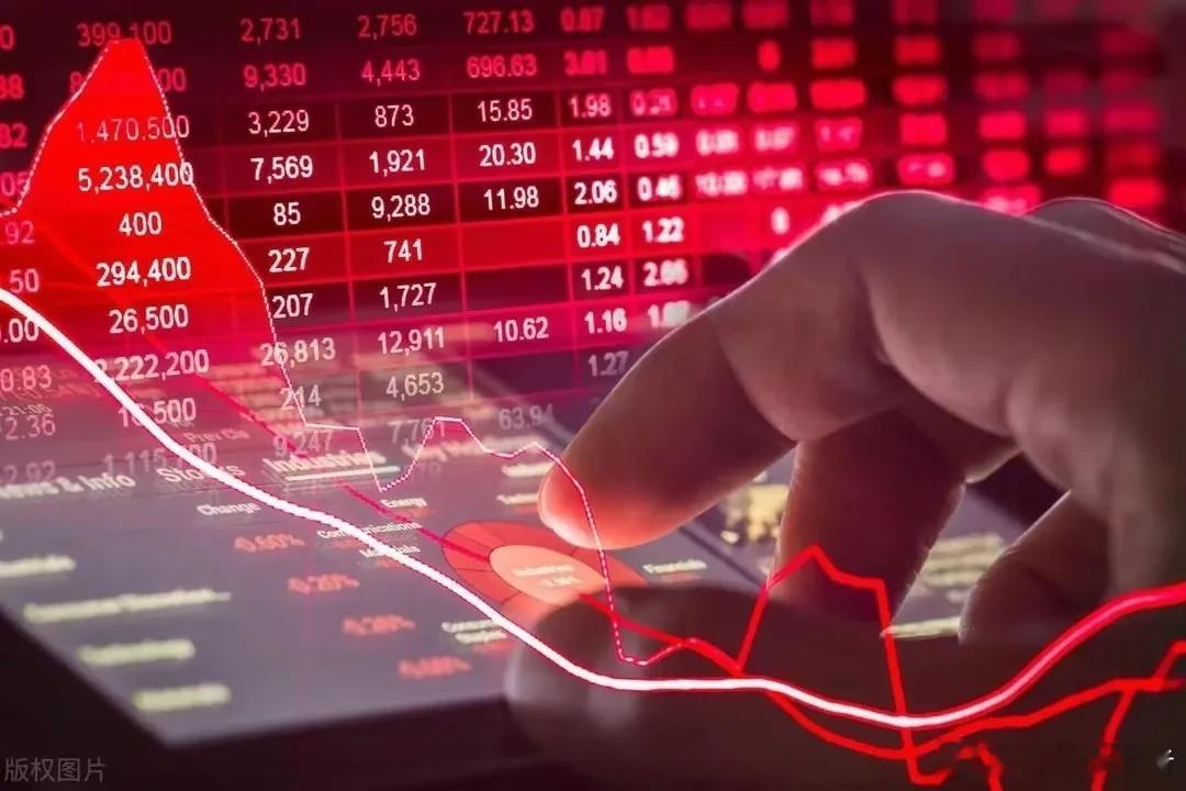 5月9日股市上午盘上午交易快结束了，整体涨了不少，创业板把昨天跌的涨回来了，但是