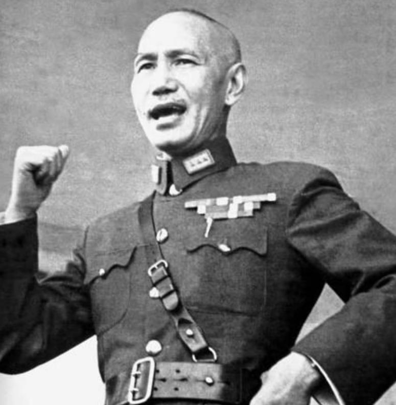 蒋介石念错一个字，导致“全中国”跟着读错。他读错的那个字，就是黄埔军校的“埔”。