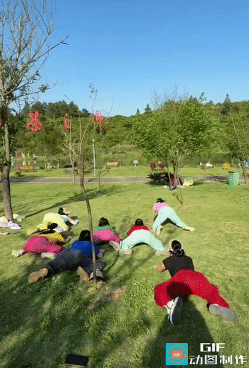 不用赶早八、不用盯工作、不用应付复杂人际，一句话，只要不上班，玩什么都开心！