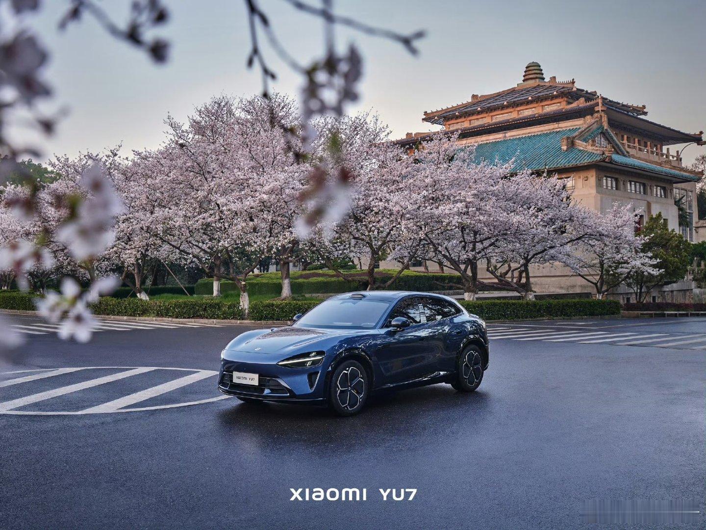 小米YU7 小米YU7可以说是2025年最值得期待的SUV了吧，告别了市场上千篇