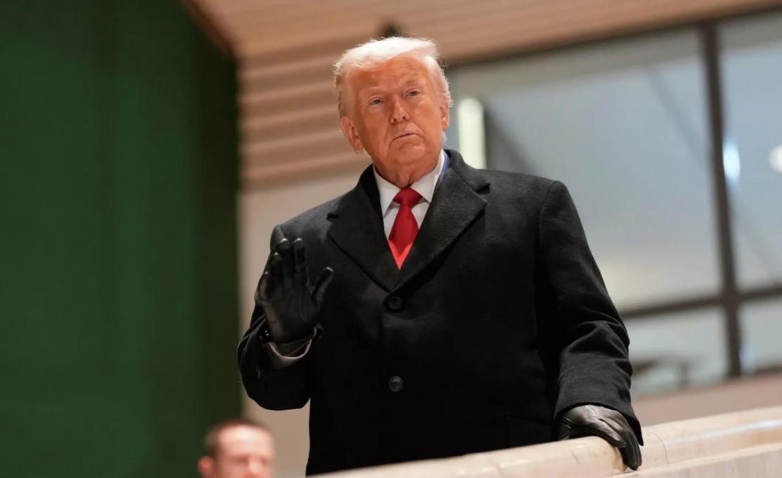 不能等，美国公开喊话中国

当地时间27日，特朗普在迈阿密出席活动时，面对记者提