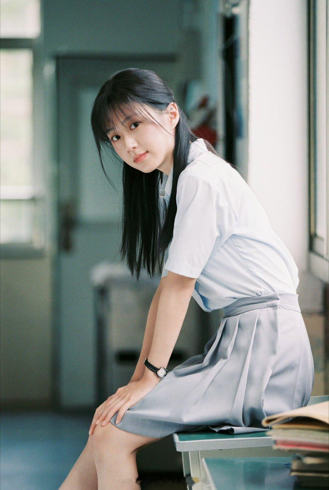 炽夏包上恩演技完全青春明媚的少女！！ 