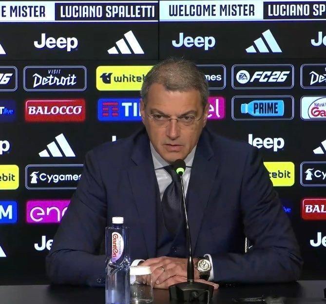 科莫利锐评斯帕莱蒂的选择：“在上周日晚上，我们决定做出改变，这是我们第一次联系斯