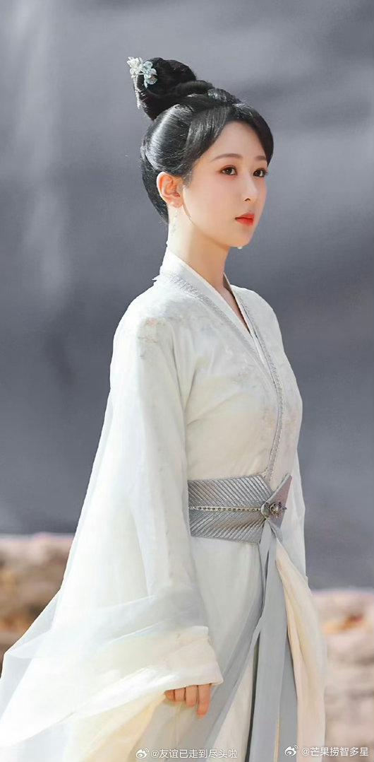 网传杨紫将出演女君和熹 网传杨紫将出演《女君和熹》历史大剧项目！原型是一位满级大