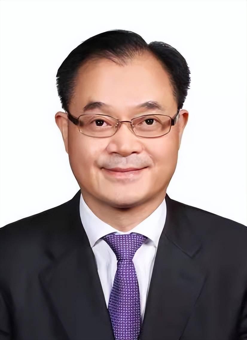 市场监督管理总局局长罗文已调任河北省委书记，党组书记已确定由刘桂平担任。
据市场