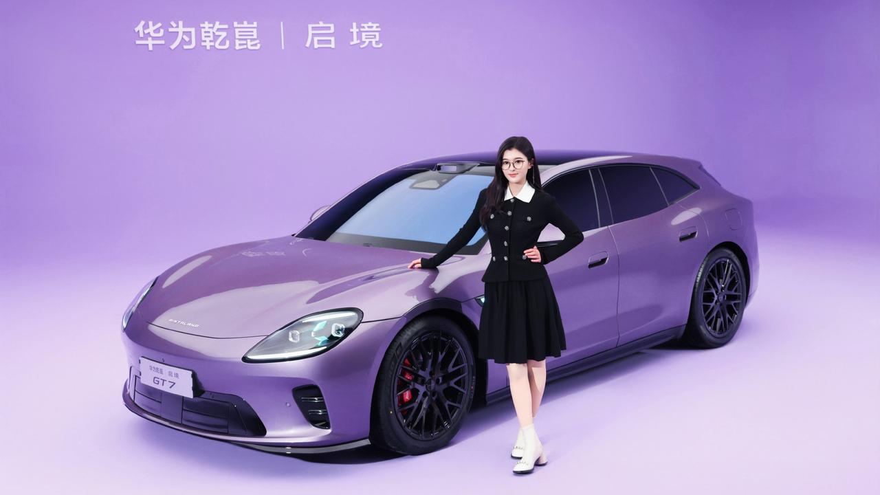 一觉醒来，车市炸锅了！工信部连发三个重磅消息：
第一：从2026年7月1日起，电