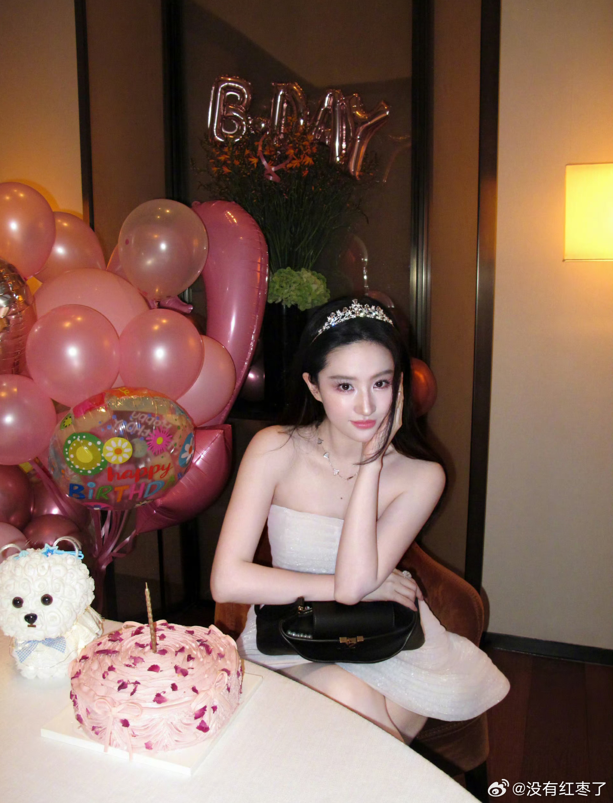 刘亦菲这状态也太好了吧，妥妥的水灵灵的女大 ​​​