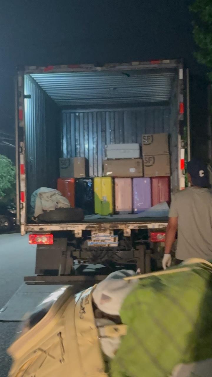 出发青岛 🎀四代的行李打包带走了 