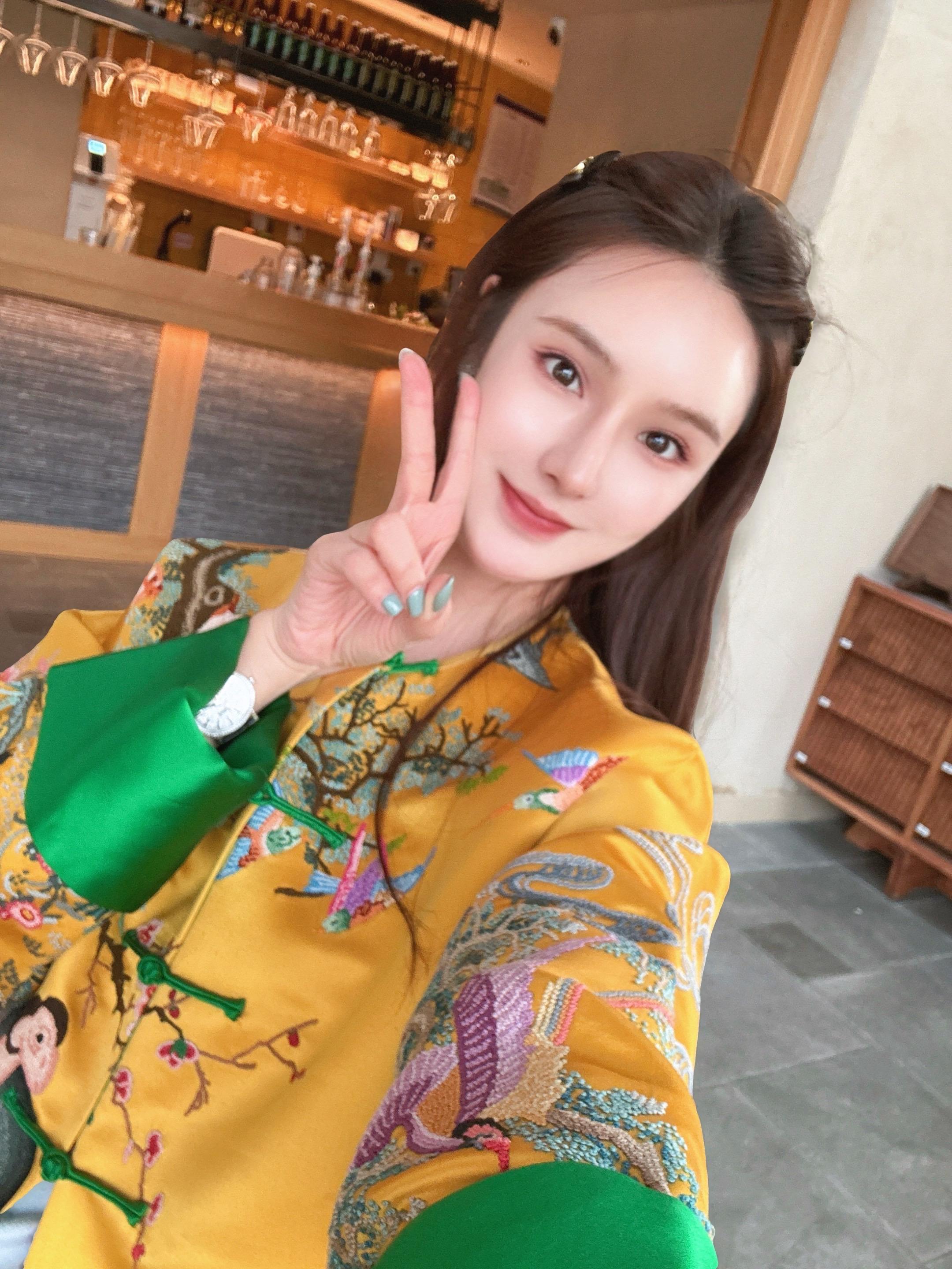 苦尽柑来遇见你 今日穿搭look 处女座女孩 享受这悠闲时光 国风古韵