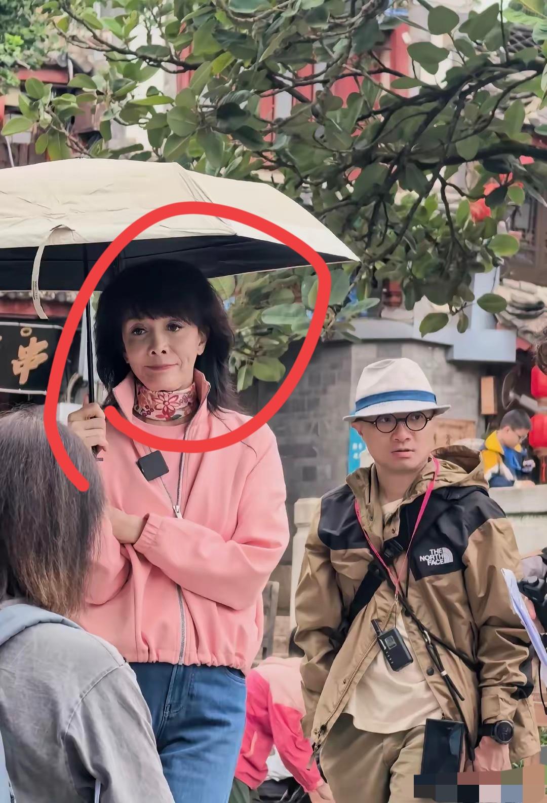 曾经的女神如今也老了