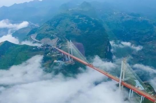 “中国还没那个实力，不要痴人说梦了！”国外一专家得知我国要建设北盘江大桥，把云南