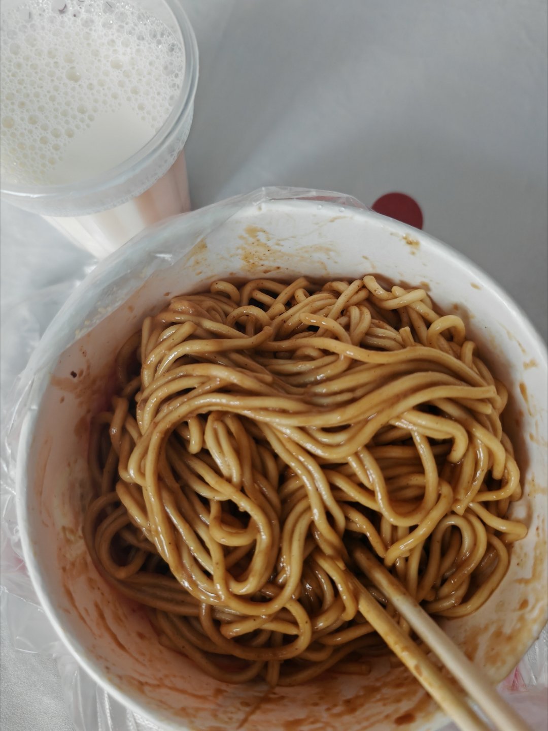 午餐 下雨了我完全没有出行的欲望，你们吃啥 ​​​