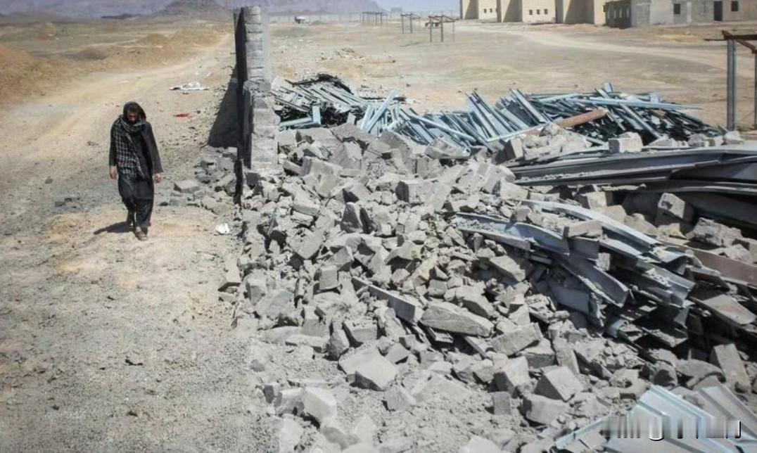 【消息人士称，中国的斡旋缓和了巴基斯坦和阿富汗之间的冲突】

（路透社）——三名