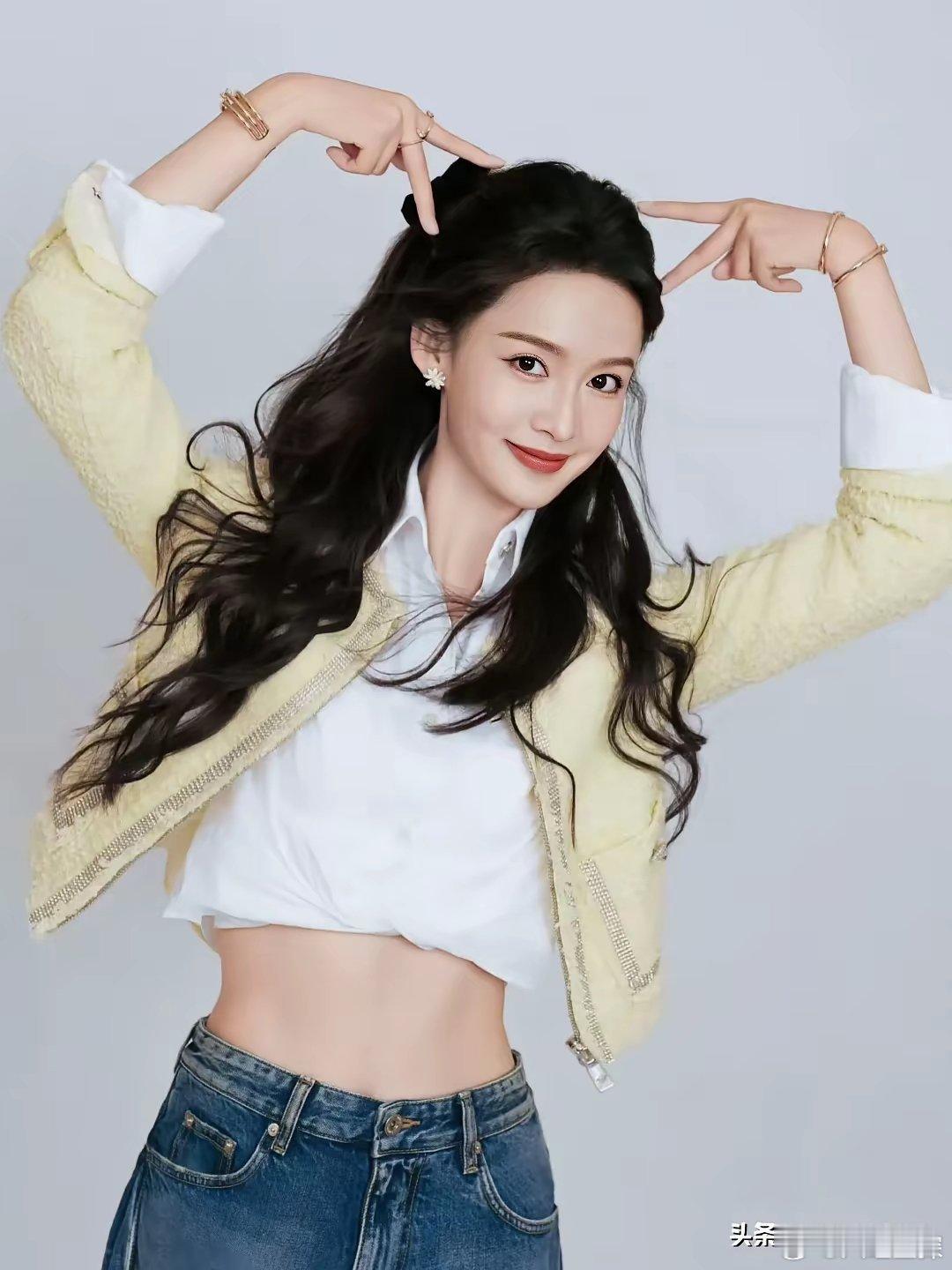 李沁啊李沁，​这次我是真的得好好夸夸你了，​出道这么多年，总算看到你“卷”起来了