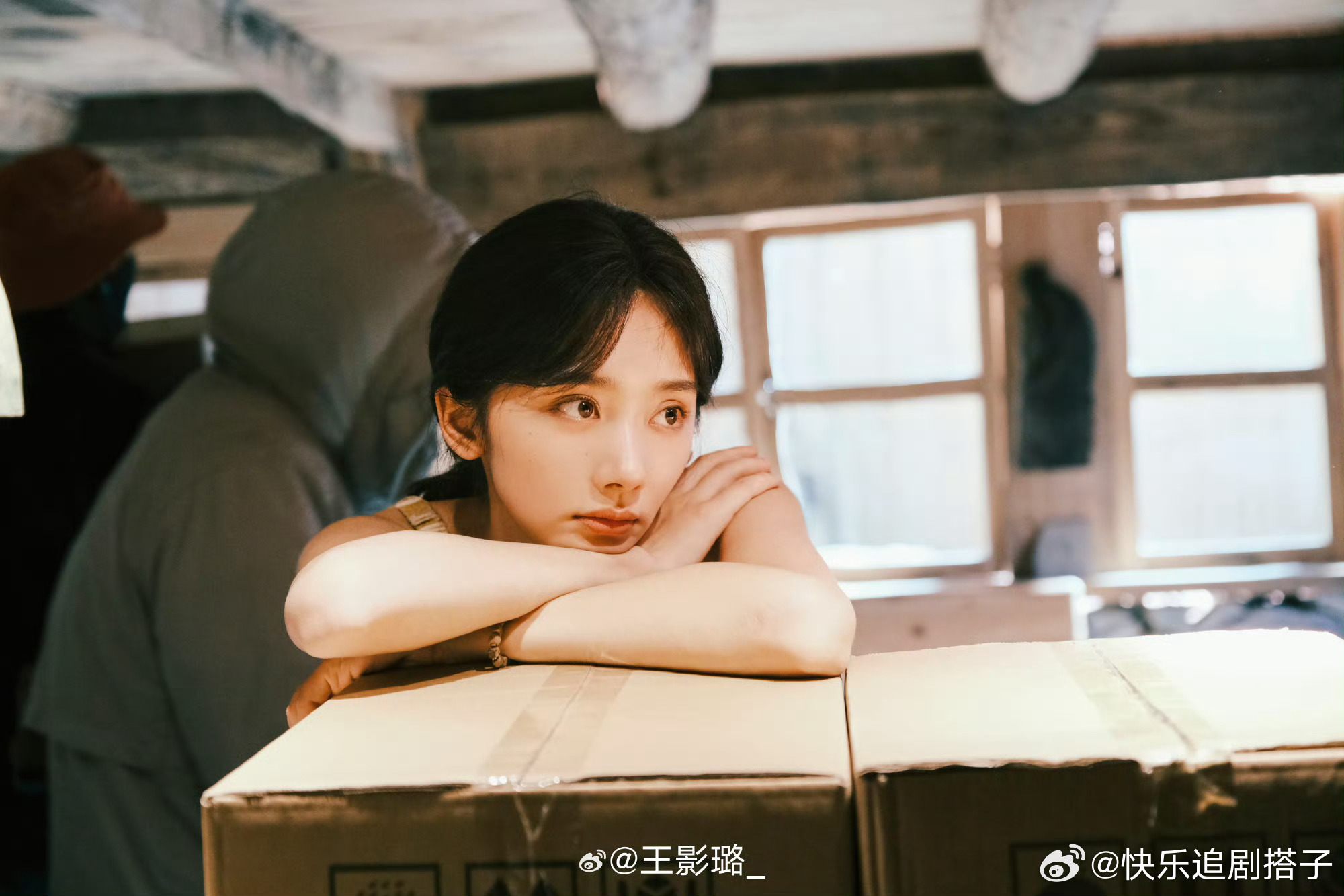 第一次见伏笔这么多的国产剧 这部剧的伏笔真的多到离谱，从第一集到最后一集，每个细