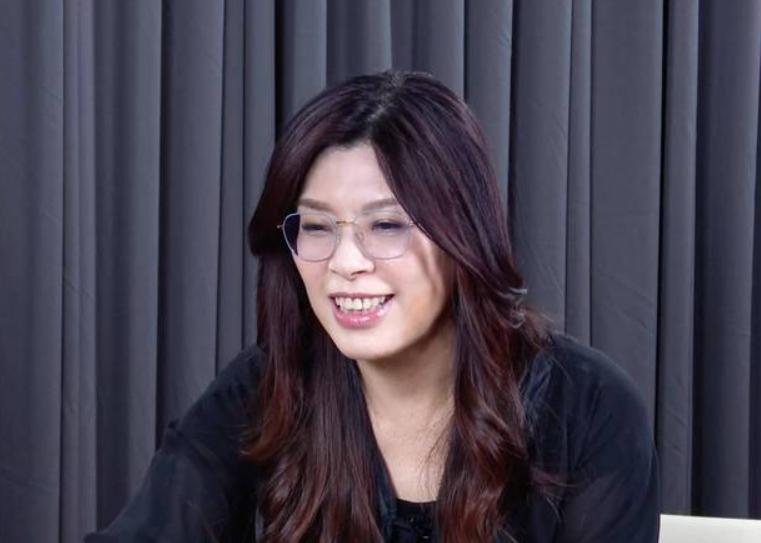 张亚中出山！
郑丽文杀招藏不住了，
一招定乾坤！


郑丽文这一招，
表面上是打