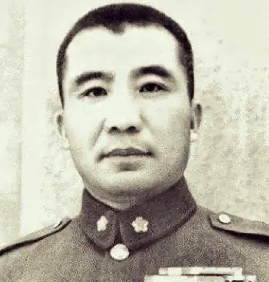 王耀武唯一女儿，听从父亲的话没去台湾，改革开放后回国立下大功
 
近代风云变幻，