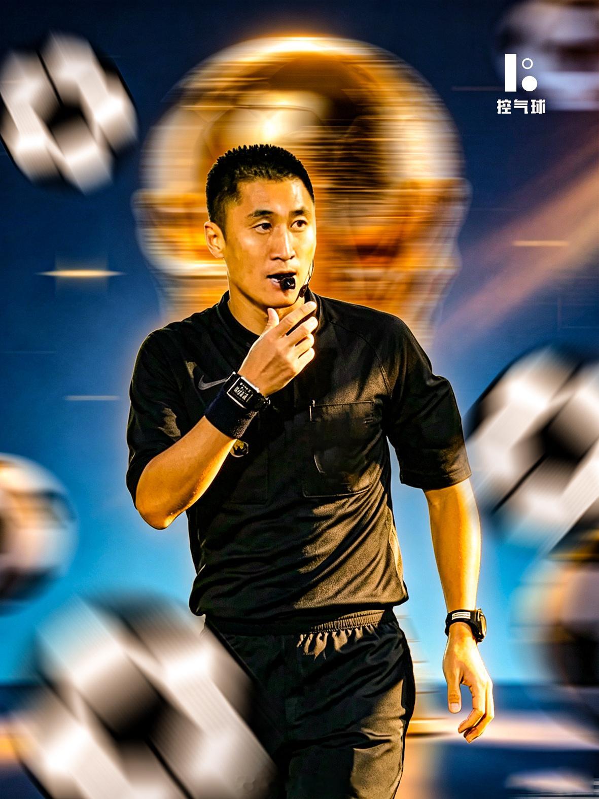 国足无缘世界杯，中国球迷直接把卡牌大师马宁当成唯一寄托。从卡塔尔第四官员到美加墨