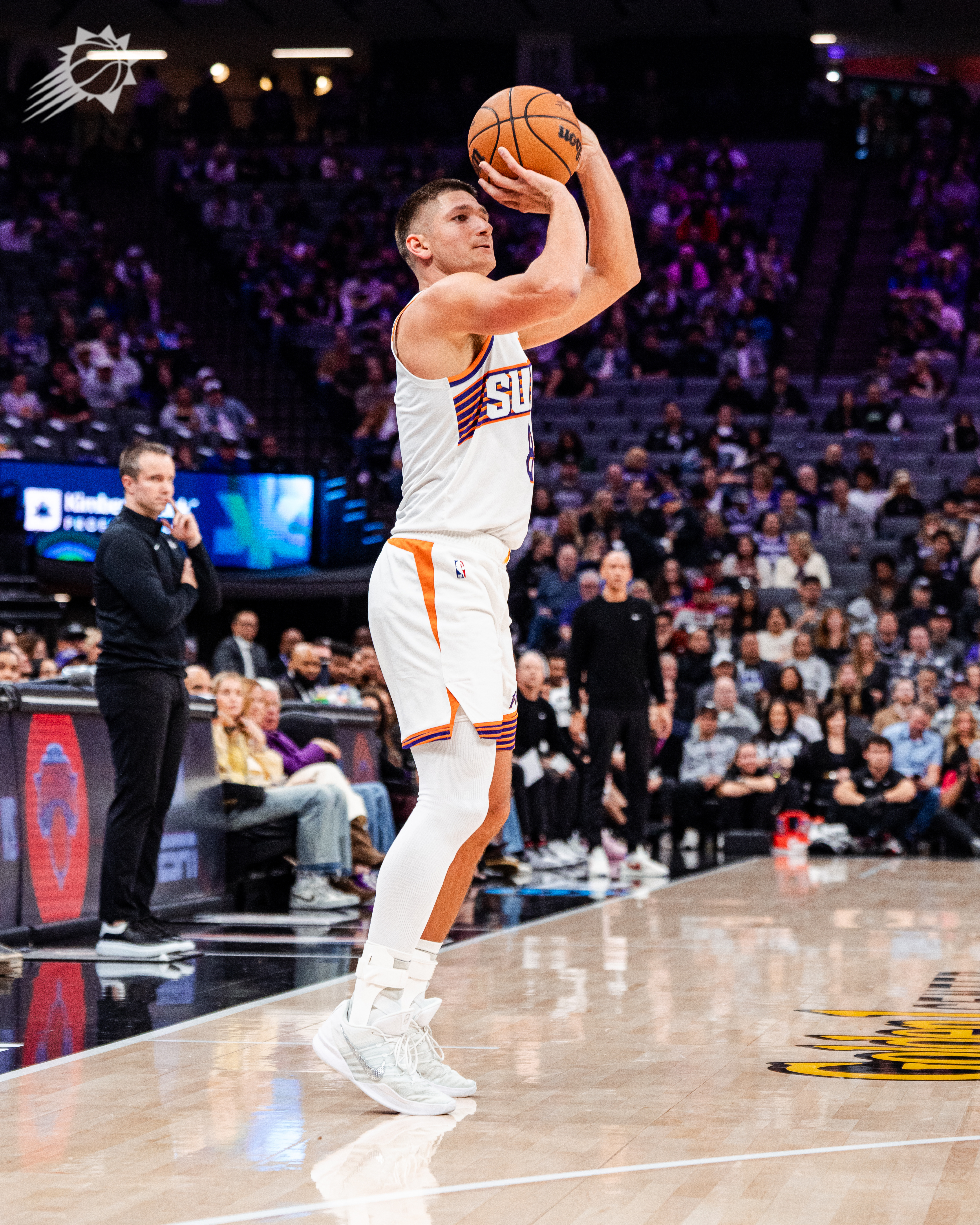 阿伦高难度三分命中，已经拿下18分🔥 菲尼克斯太阳 ｜旭日东升 ｜太阳vs国王