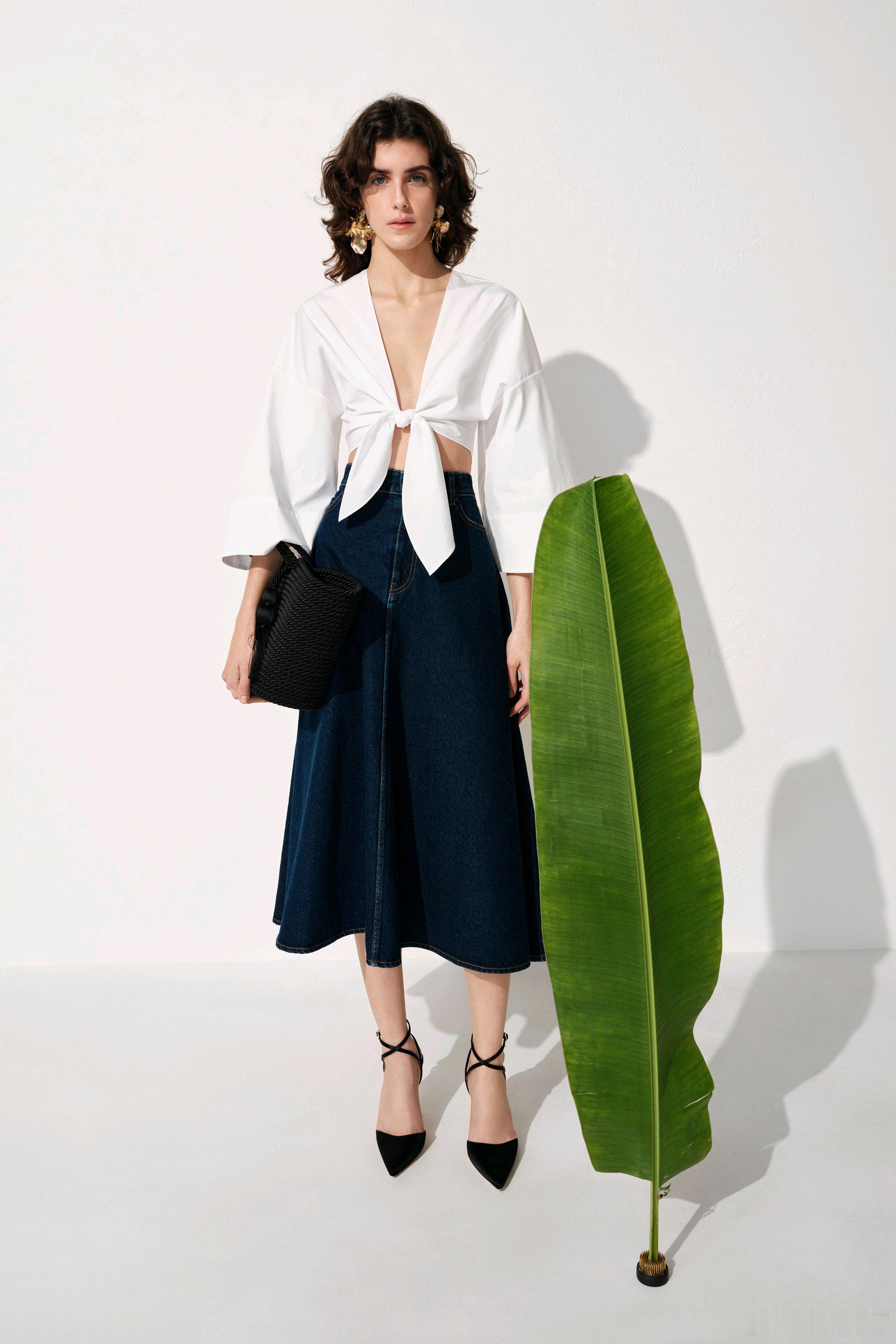 Carolina Herrera 2027早春度假系列的设计灵感，深度聚焦于美国
