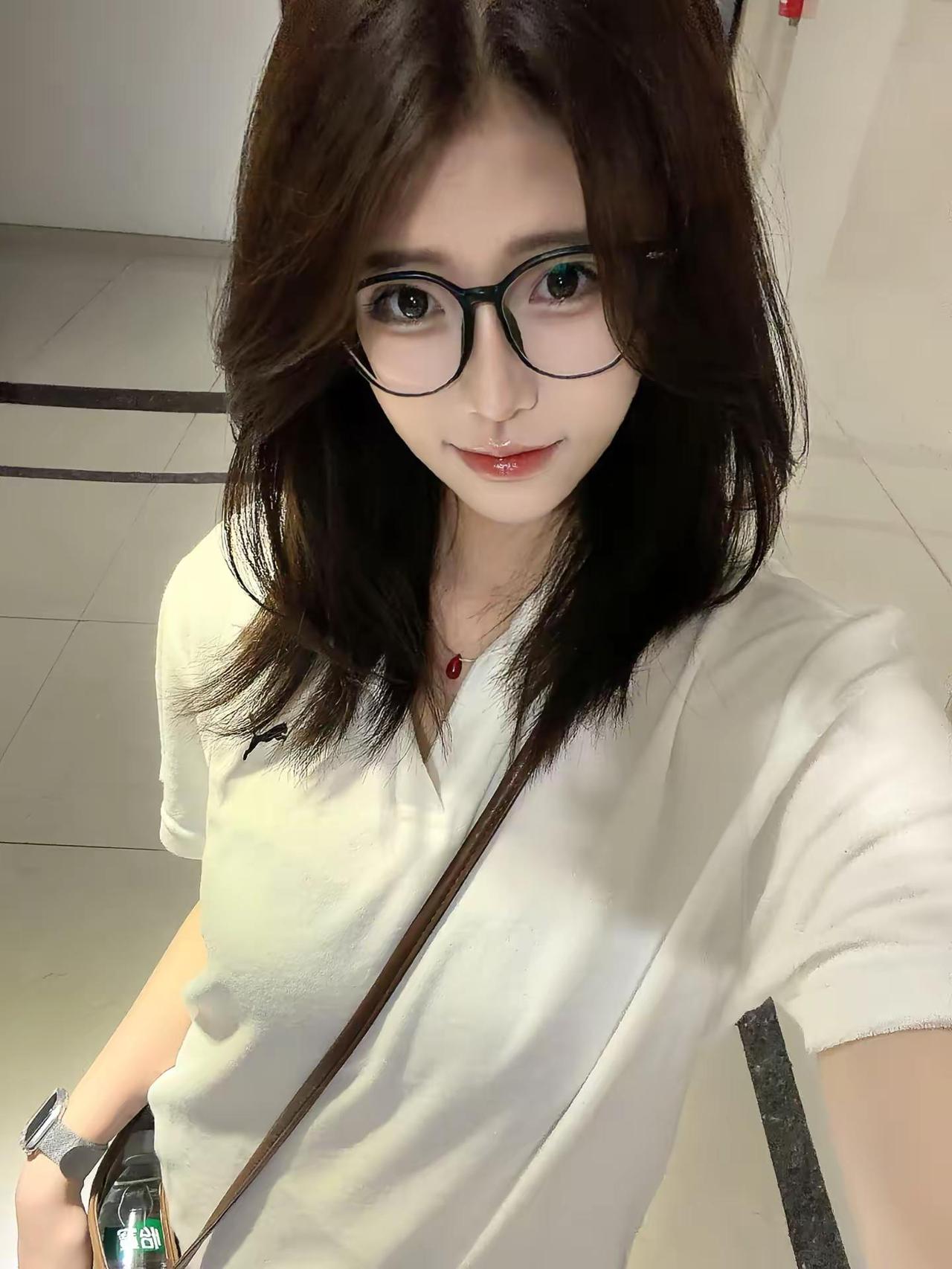 怎么办呀 想蒙上被子大哭一场结果刚蒙上就睡着了