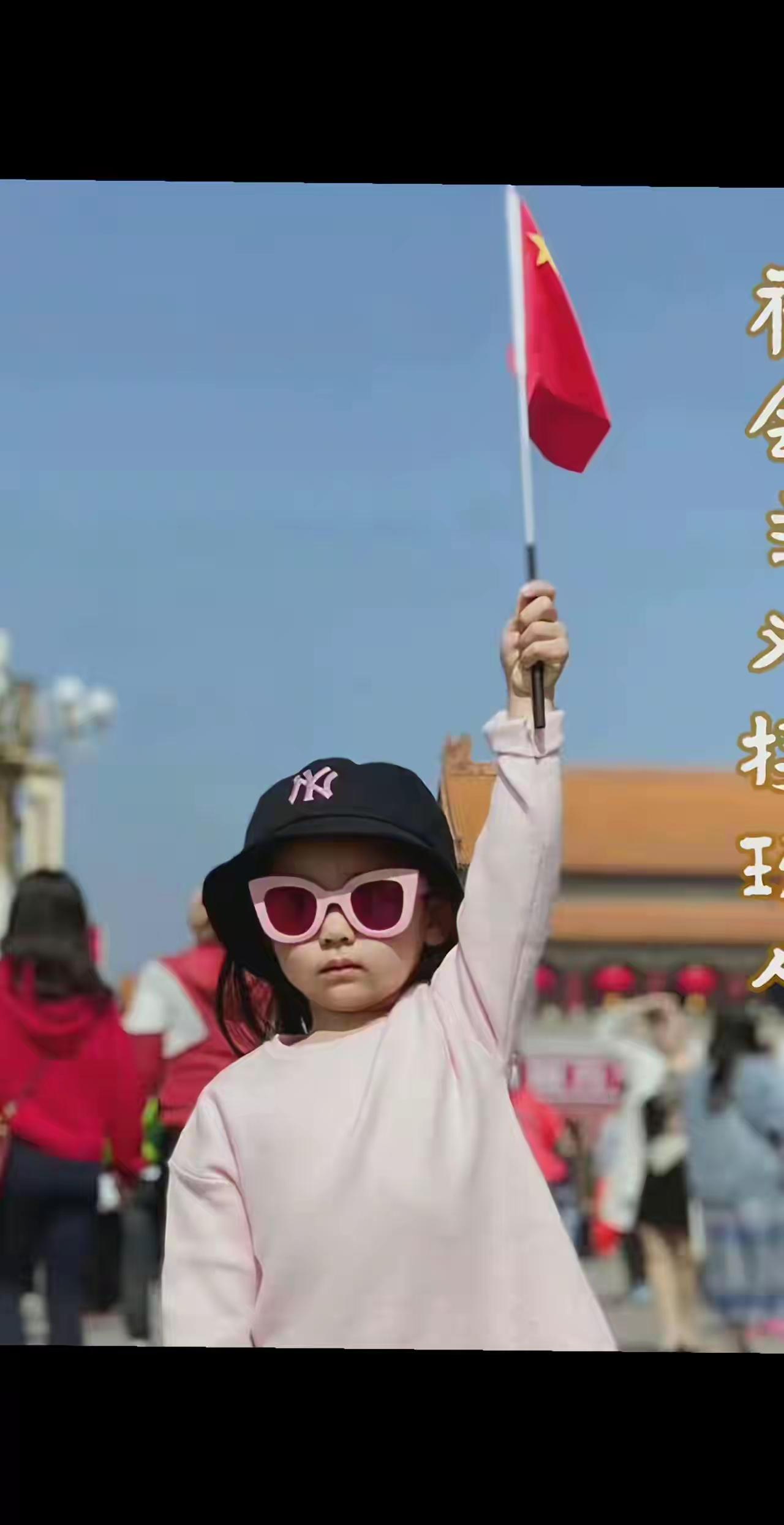 时间是个见证者，它见证了小酒窝从可爱的小宝宝变成闪闪惹人爱的小女孩，这孩子真优秀