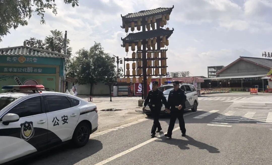 西咸公安“四维守护”：以脚步丈量平安，用坚守绘就“警”色

平安守护步履不停，不