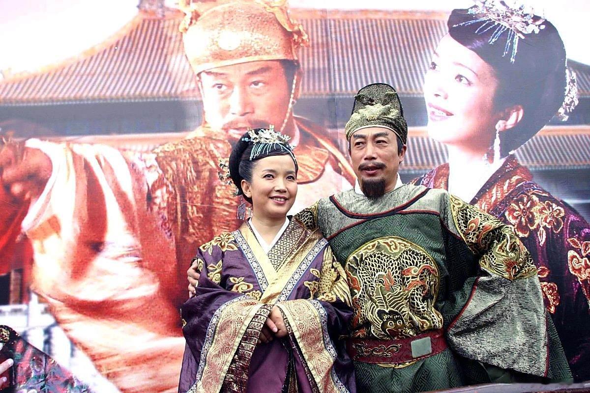 家人们，后秦对吕隆一家痛下杀手，背后藏着好几层小心思。

首先，后秦的姚兴心里有