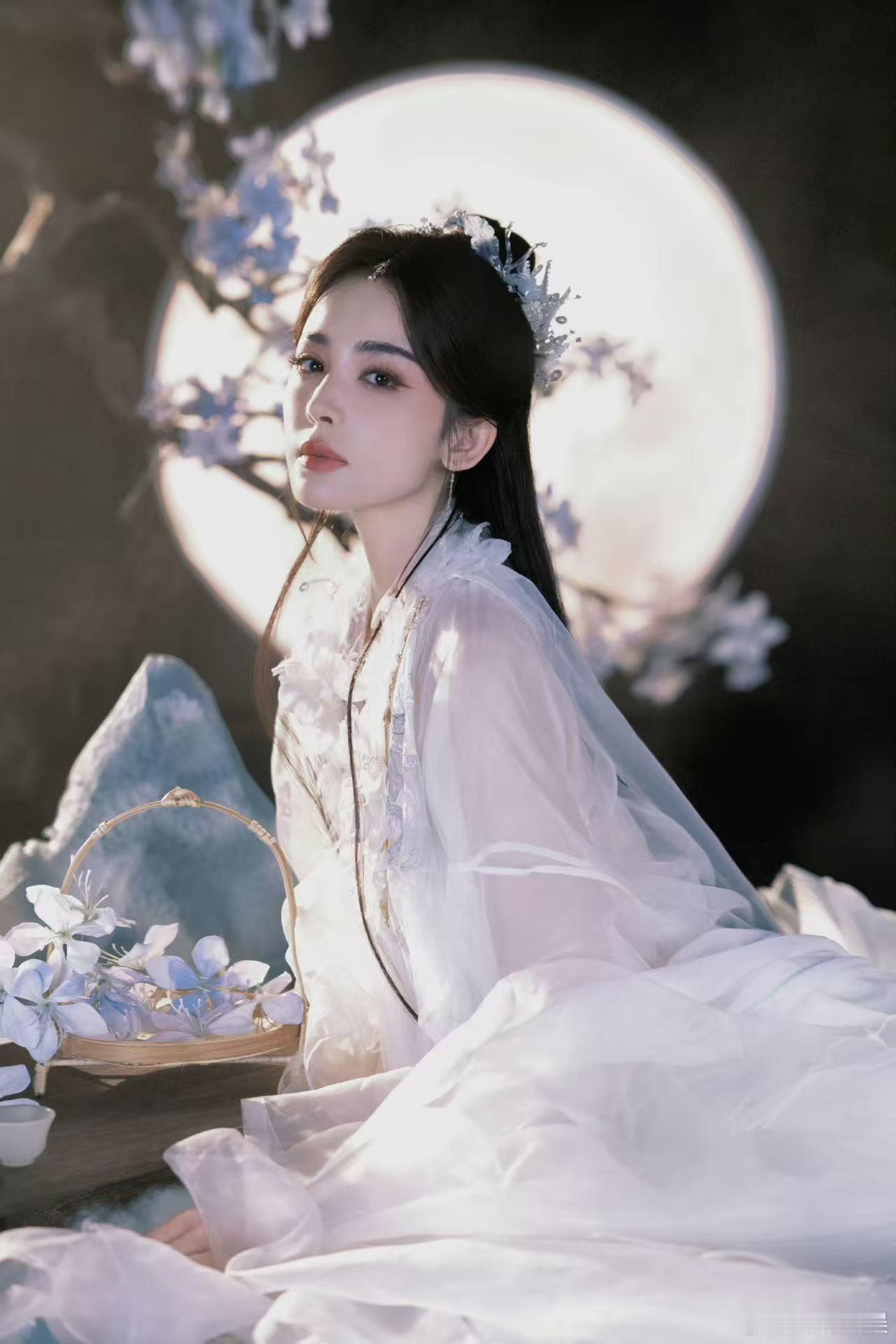 娜扎嫦娥娜扎月下嫦娥娜扎嫦娥，好美， ​​​