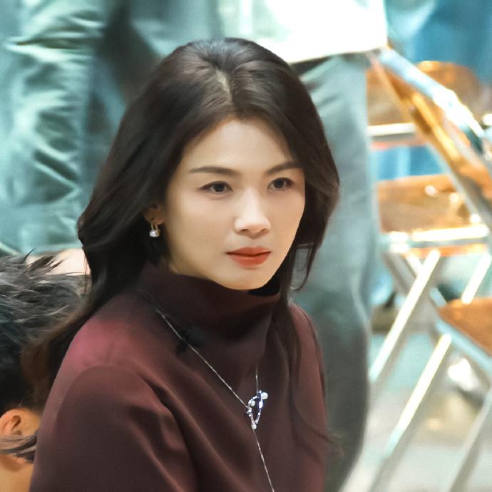 姐姐属于业务能力和美貌都双在线！