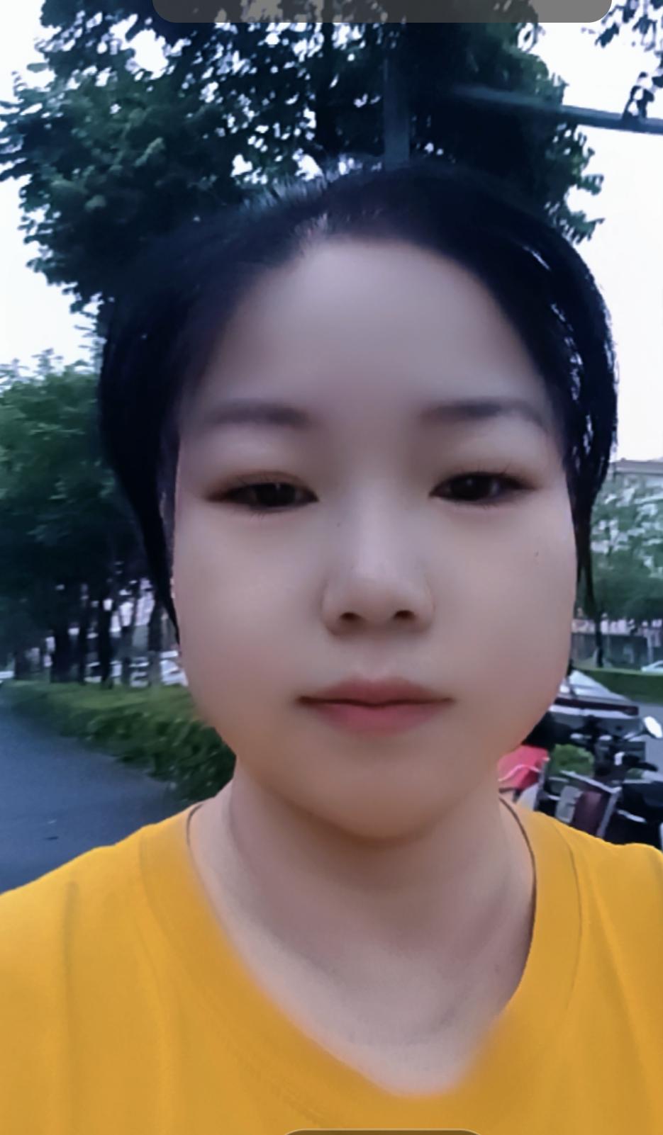 大家好，我是七姐，深圳这个大城市，生活节奏太快了。不努力根本就跟不上。每个打工人