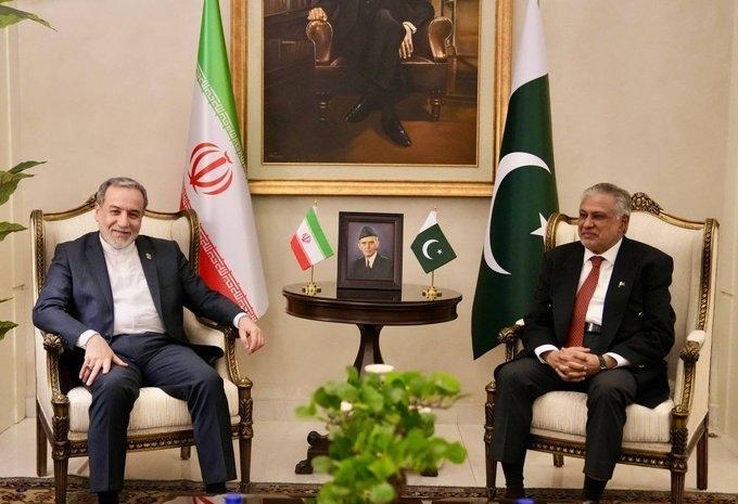 最新消息：

伊朗外交部发言人发帖宣布，伊朗外长阿拉格齐抵达巴基斯坦伊斯兰堡，进