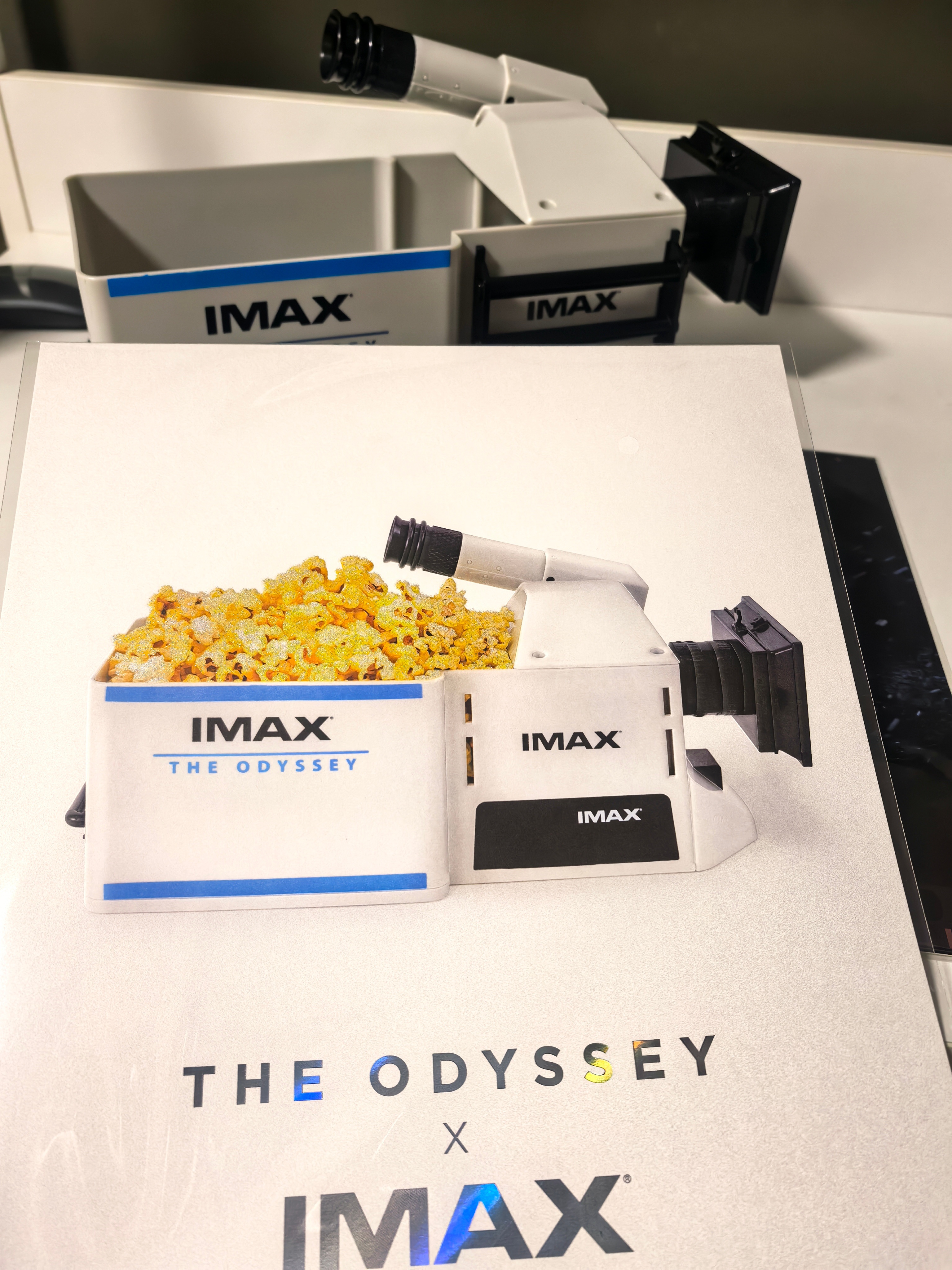 IMAX爆米花桶收到了，但是有一说一细节做的挺差的。 