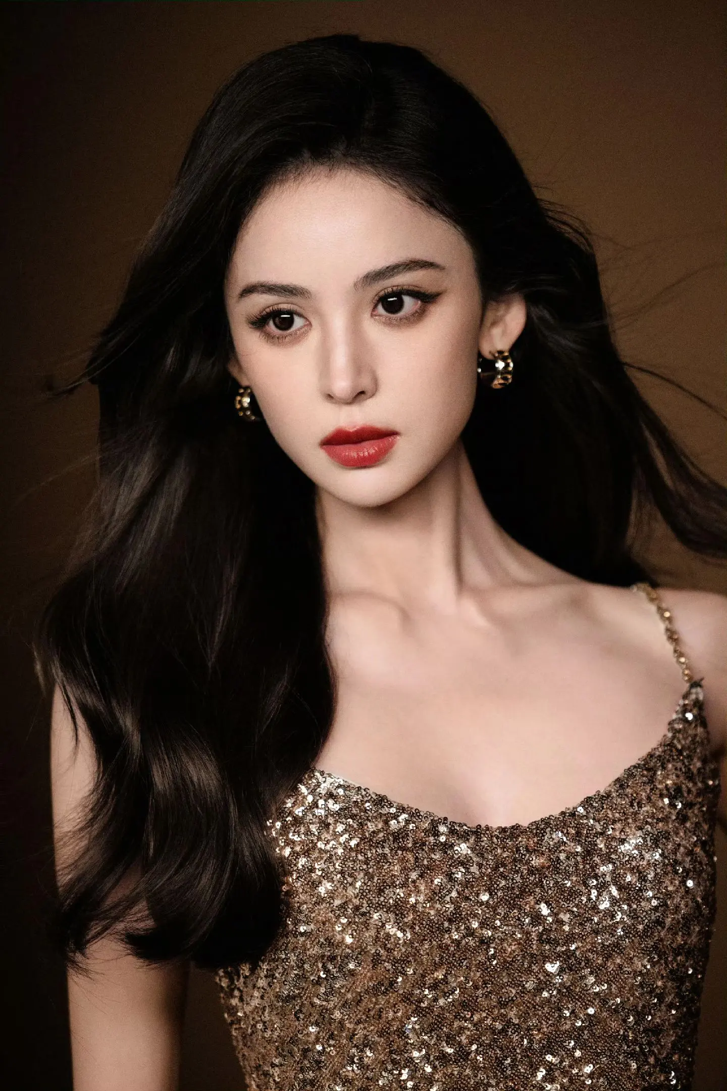 超级美女古力娜扎。今天是娱乐圈大明星
