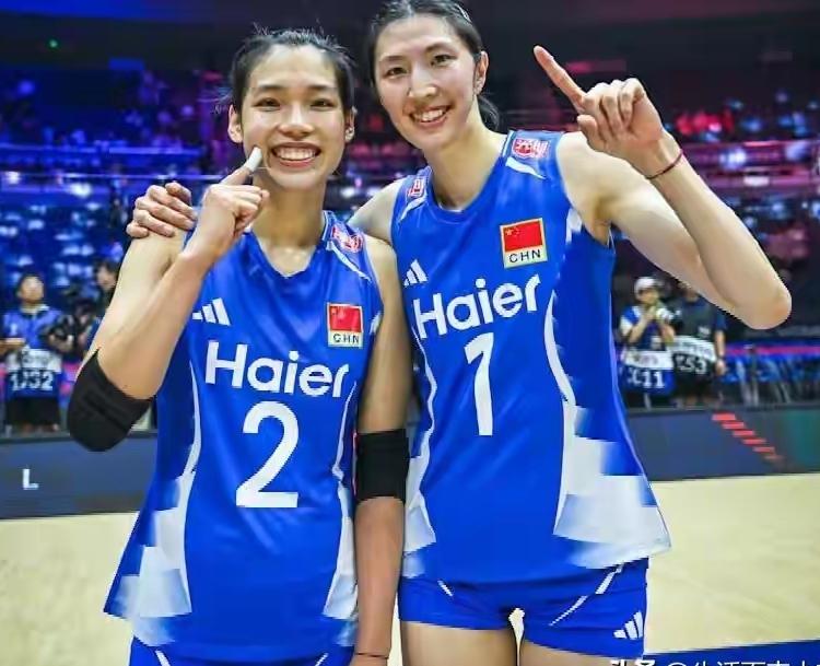 在刚刚结束的亚锦赛八进四的比赛中，尽管中国女排最终以3比0战胜了越南女排，但是纵
