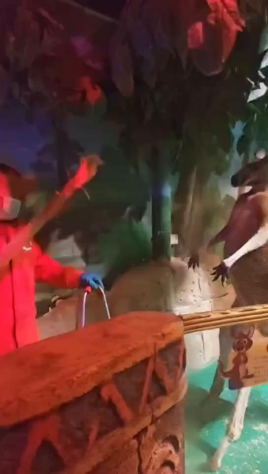 这波操作都看傻了。