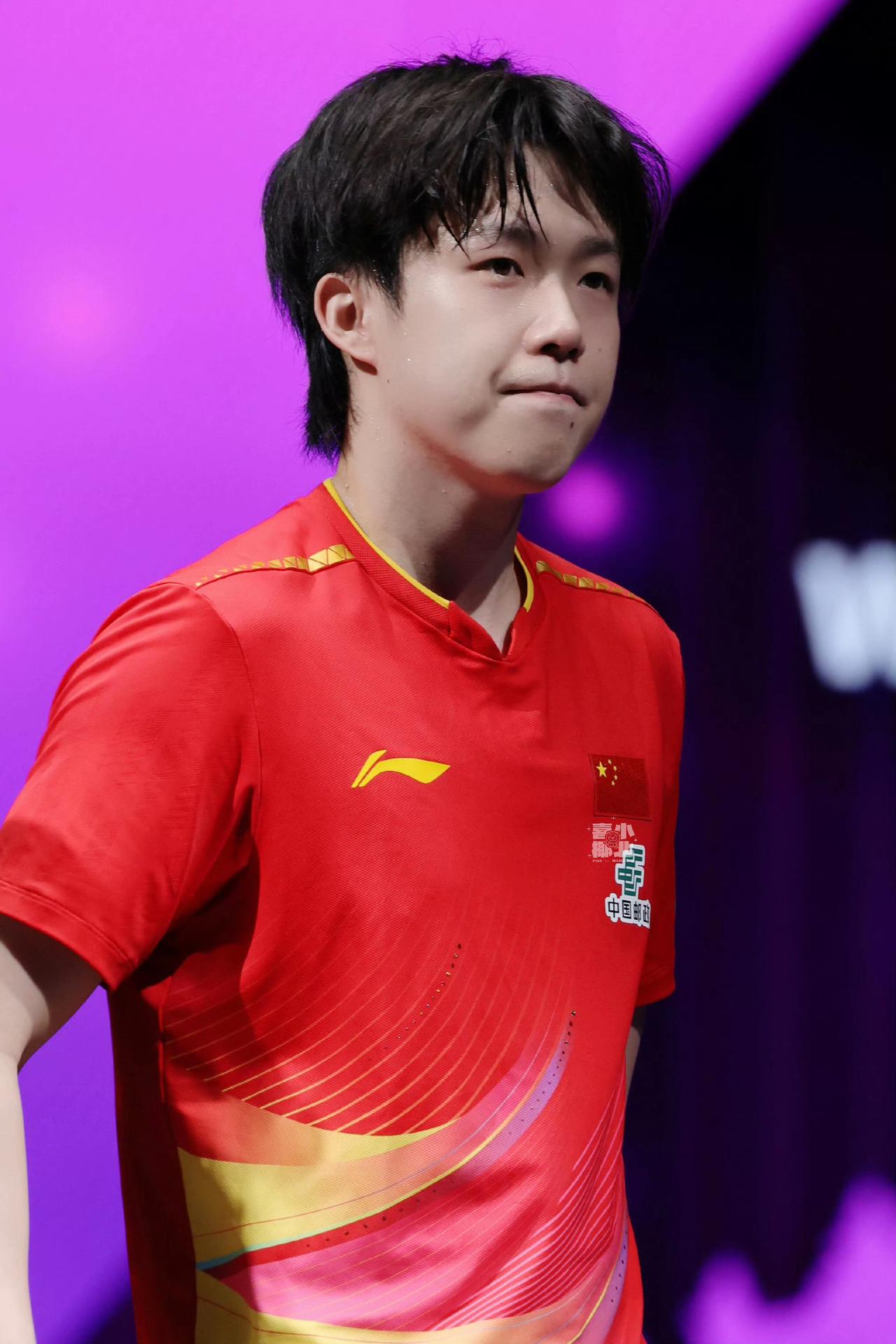 这一场赢下比赛王楚钦赛后采访：目前是北满自己的最好成绩。可以看到这场比赛王楚钦以