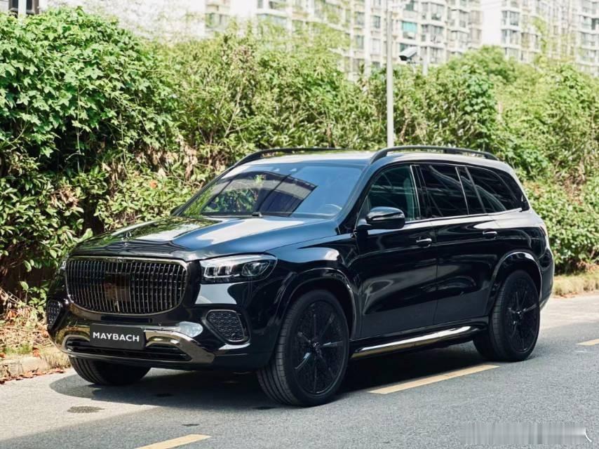 迈巴赫 GLS 600 极夜版，黑外/黑内，绝绝子配色！ 
