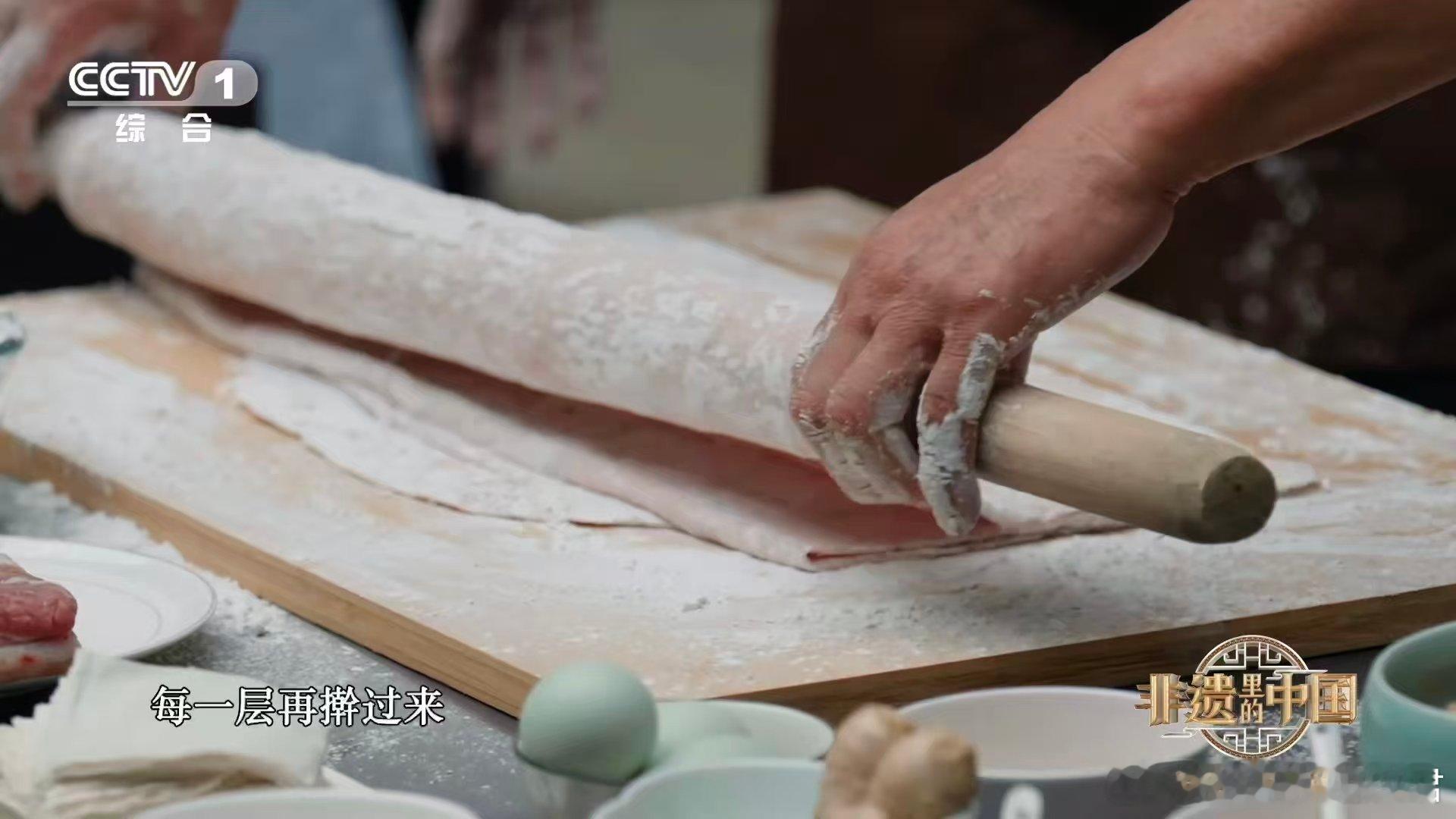 福州肉燕的燕是什么这不是纸是薄到透光的肉片 肉燕的“燕”是形，更是艺。千锤百炼出