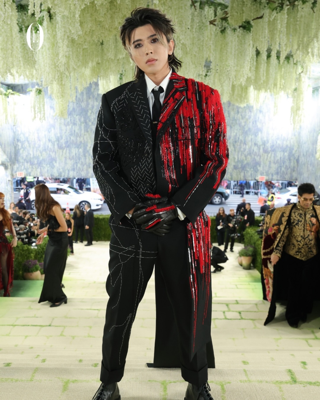 metgala 蔡徐坤metgala红毯 【EllEThailandoffici
